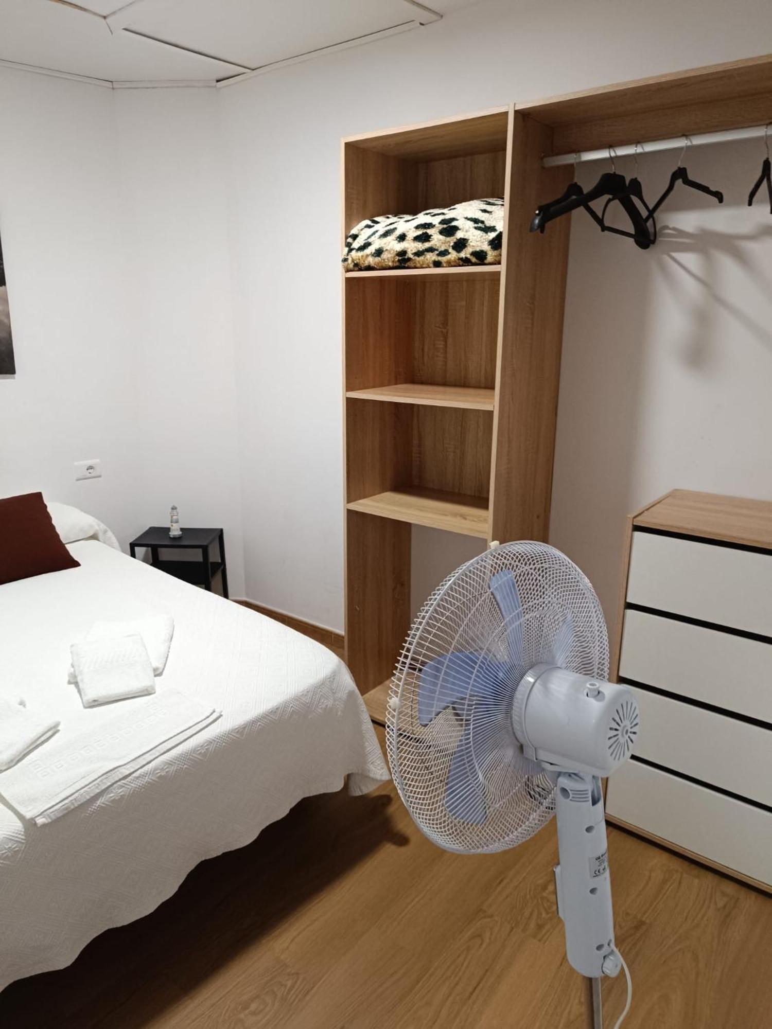 Pilgrim Rooms Редондела Екстериор снимка